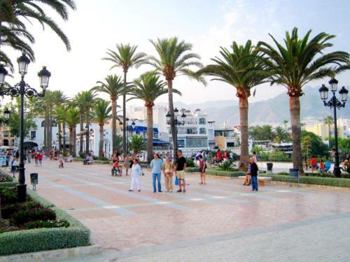 Apartamento En Nerja Exteriör bild