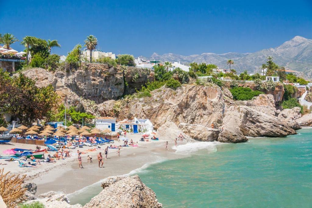 Apartamento En Nerja Exteriör bild