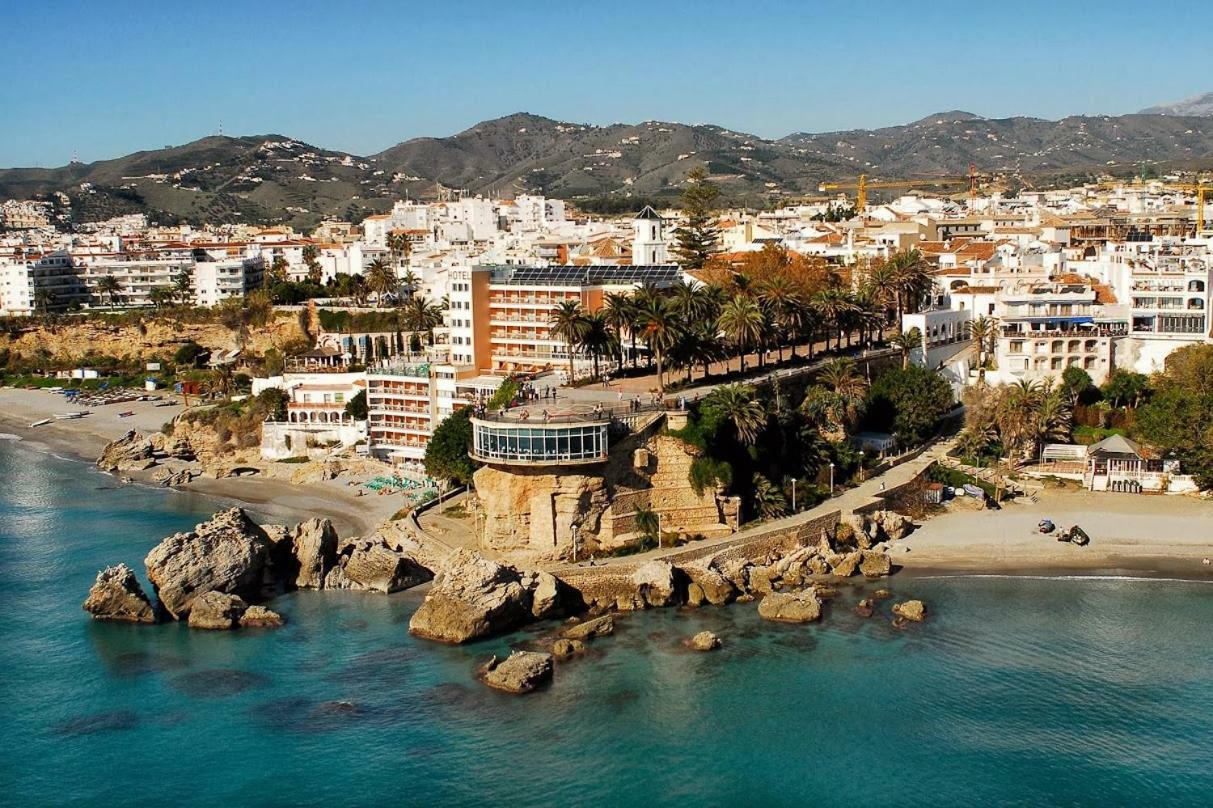 Apartamento En Nerja Exteriör bild